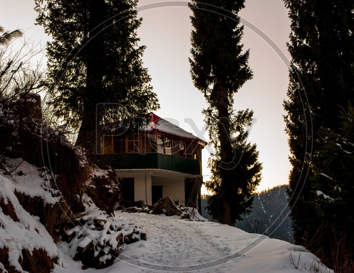 A Wooden house in the Manali during snow