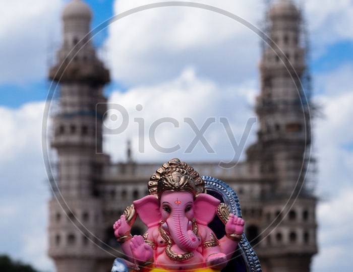 Ganesh Chaturthi is the major religious festivals in Hyderabad which is celebrated with great pomp and show.