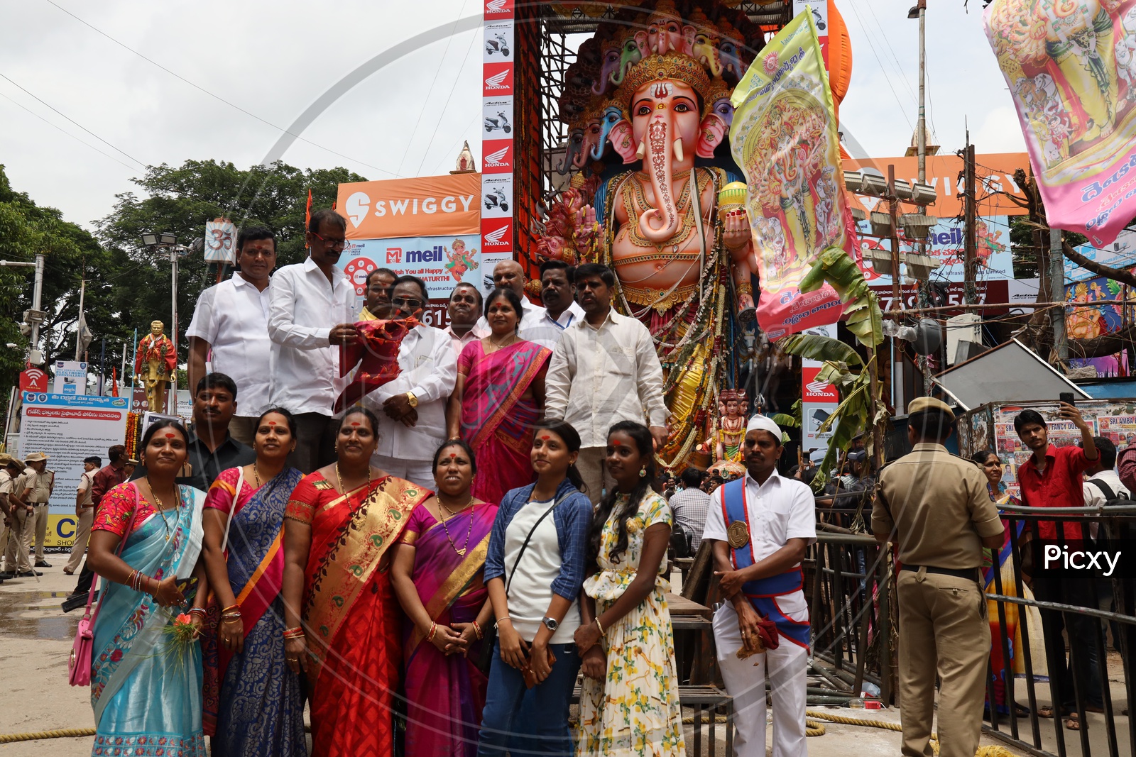 Government Officials Taking a Group Picture At Khairatabad Ganesh Idol