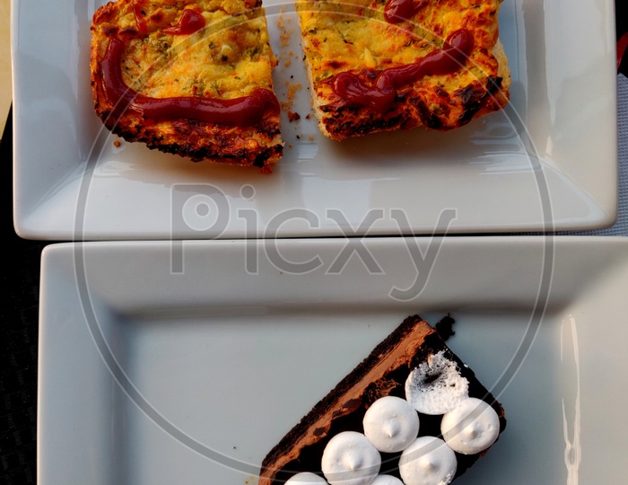 Chilli Cheese Toastizza with Royal Pastry