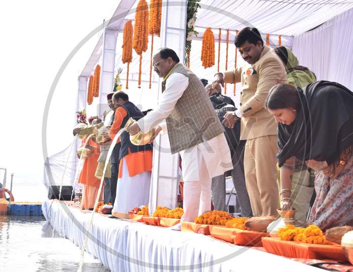 Uttar Pradesh CM Yogi Adithyanath  At Gandhi Resurgence Summit Event Held At  Prayagraj Ardh Kumbh Mela 2019