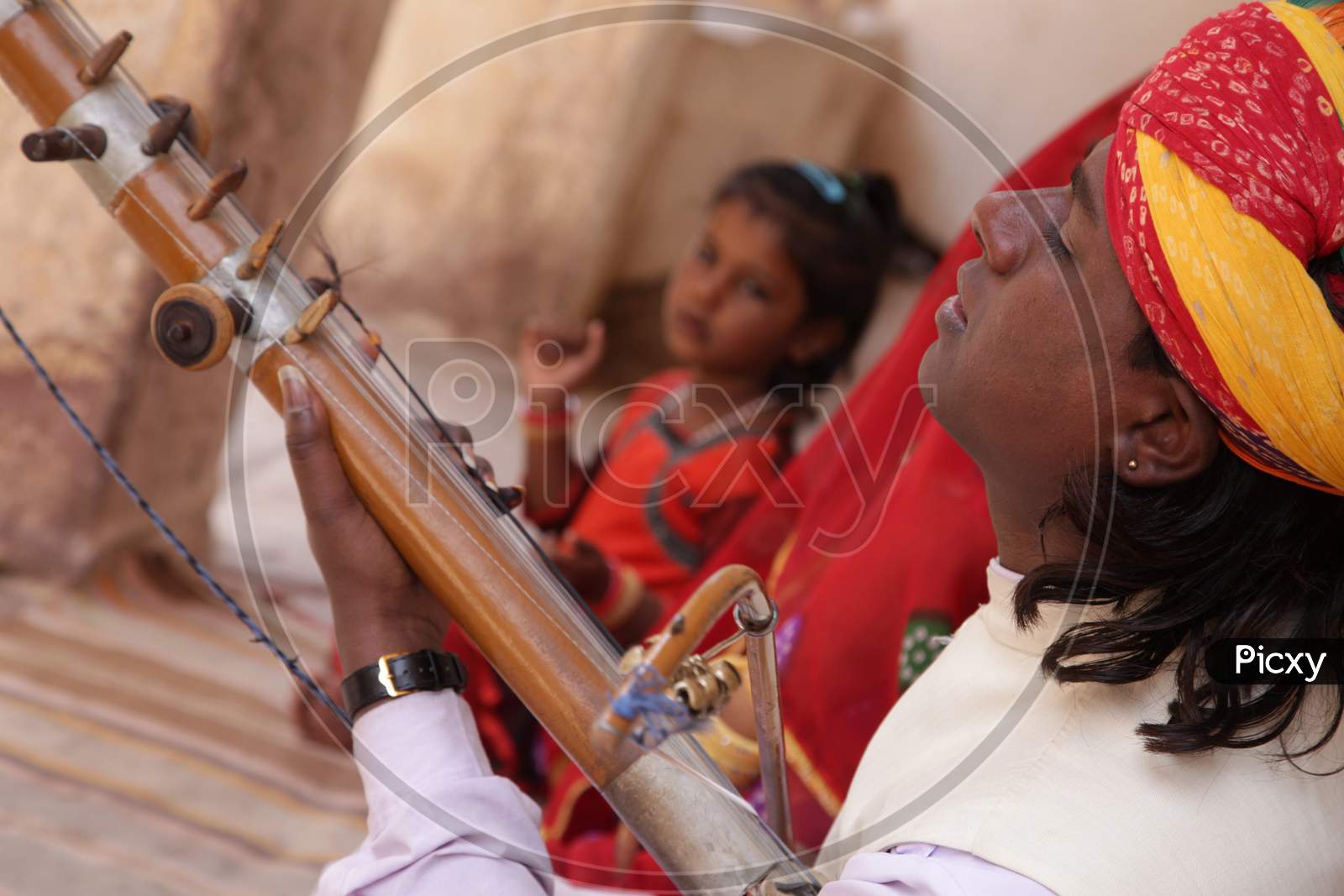 A Jodhpur musician playing instrument
