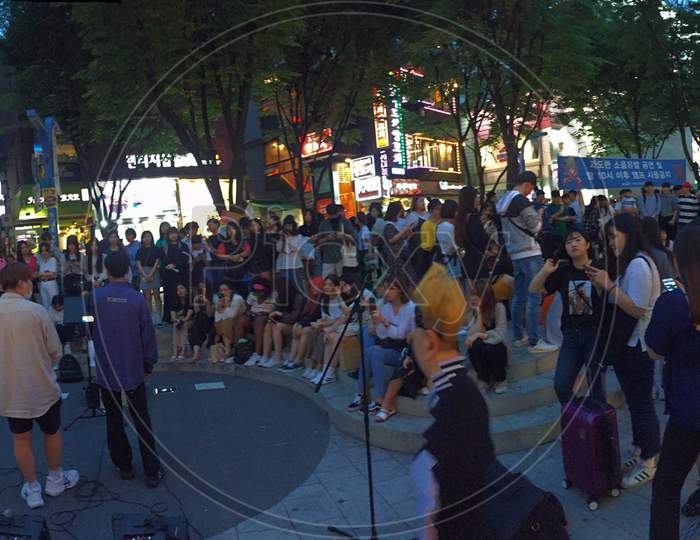Street performance in south korea