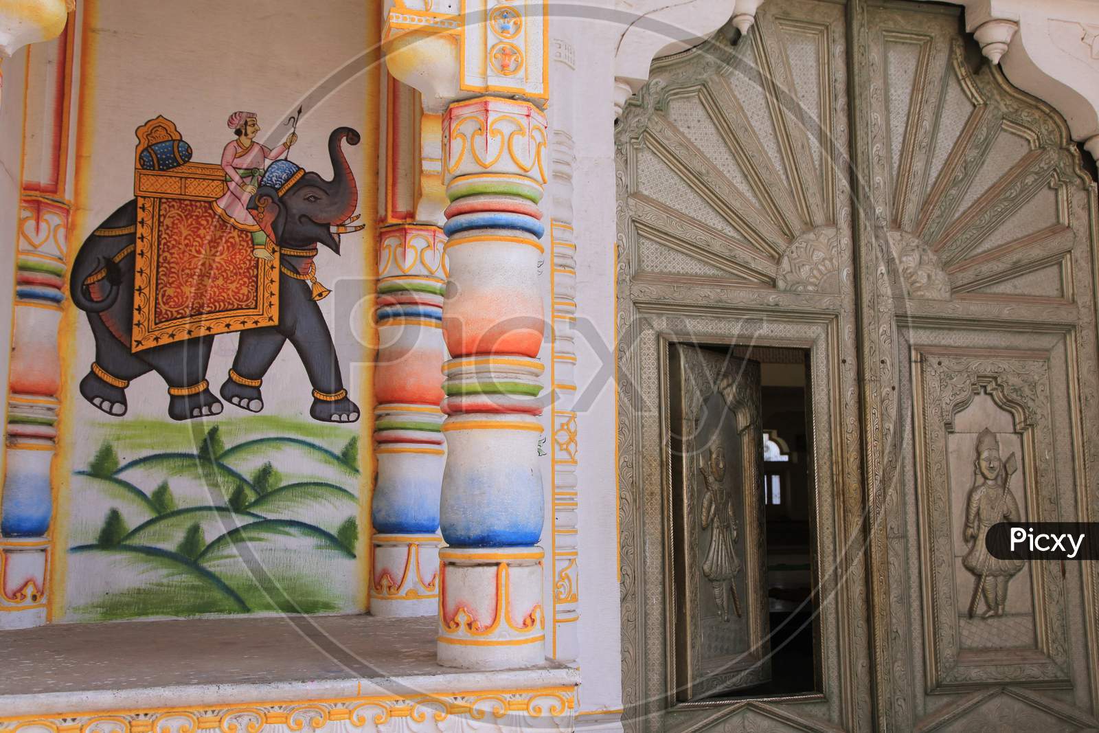 Art Paintings on Walls in Pushkar