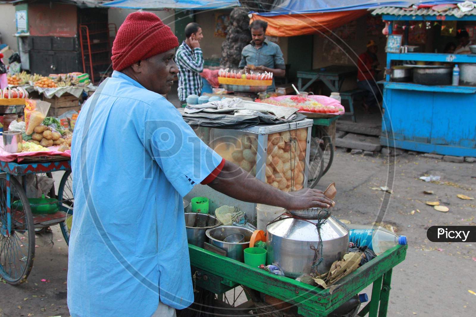 Pani Puri Vendor in Kolkata