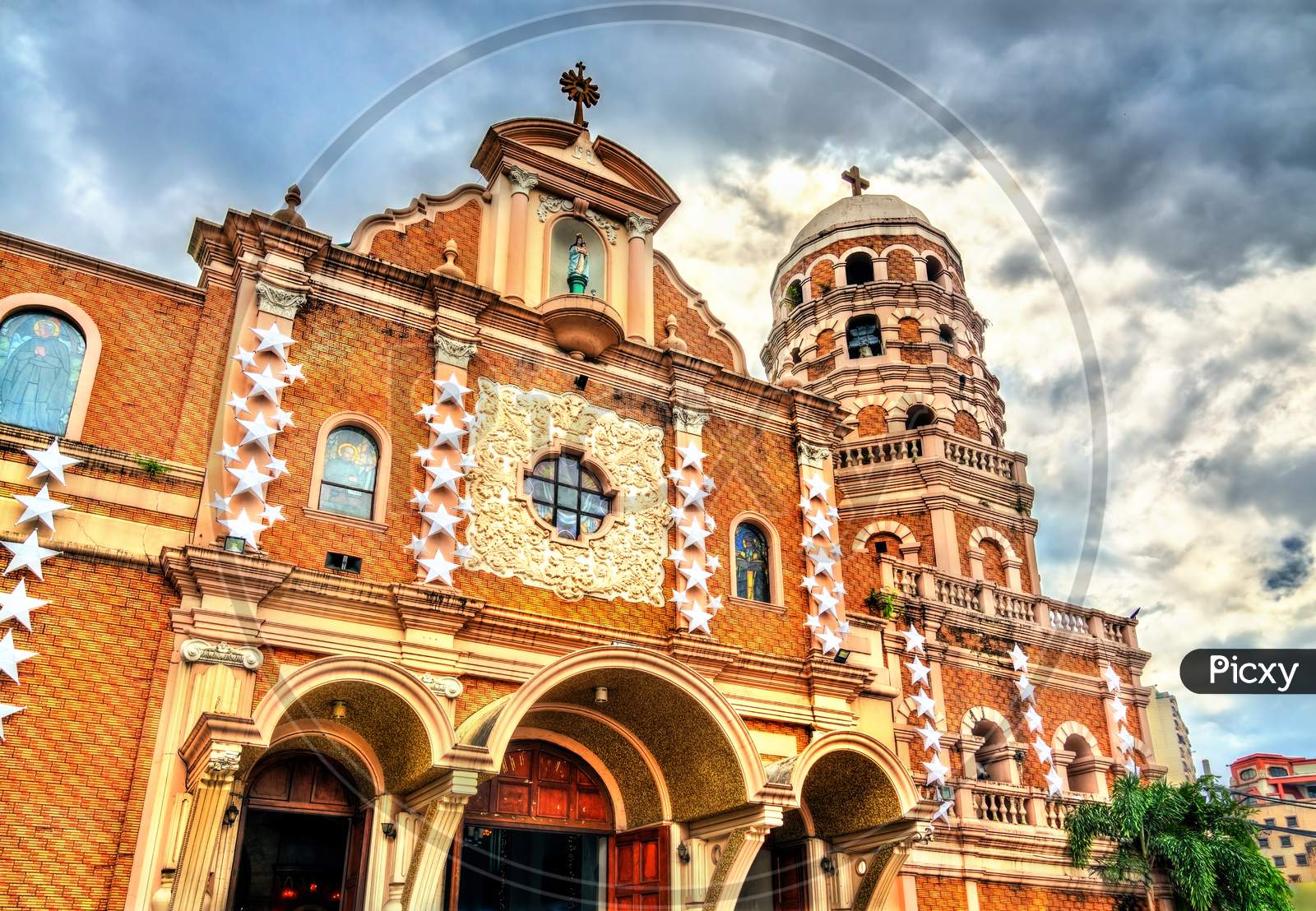 Image of Santa Cruz Church In Manila The Philippines CS569324 Picxy