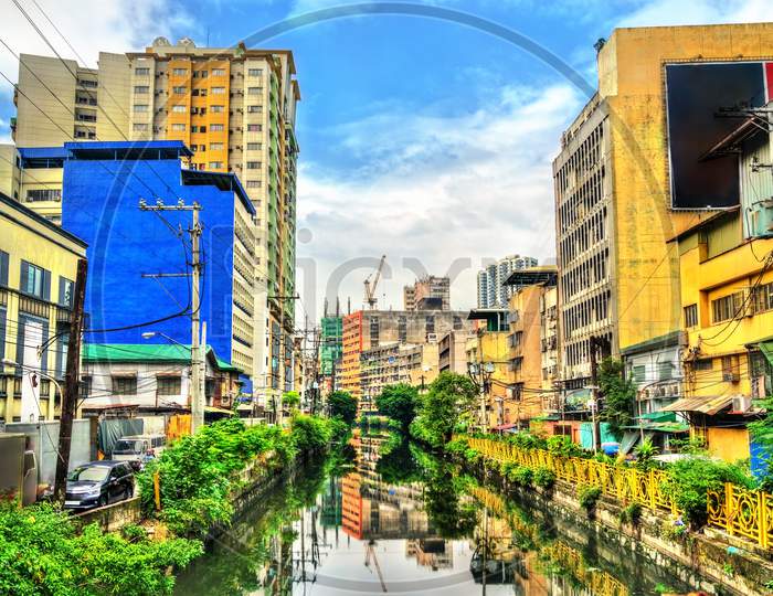 Image of The Estero De Binondo River In Manila, The Philippines ...