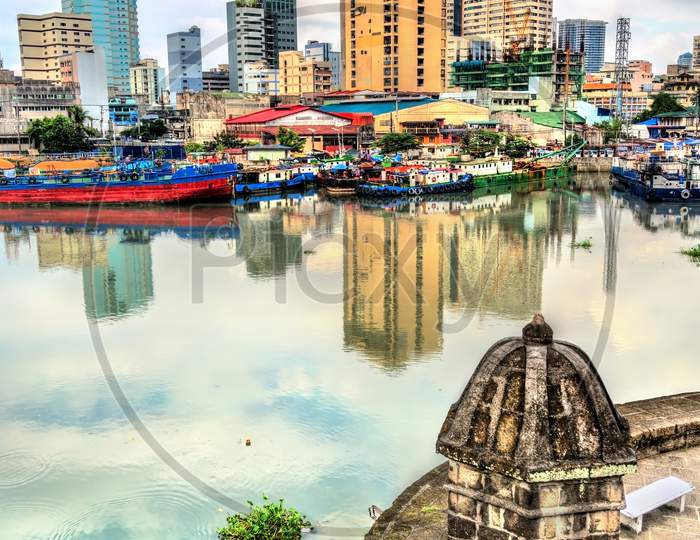 Image of The Estero De Binondo River In Manila, The Philippines ...