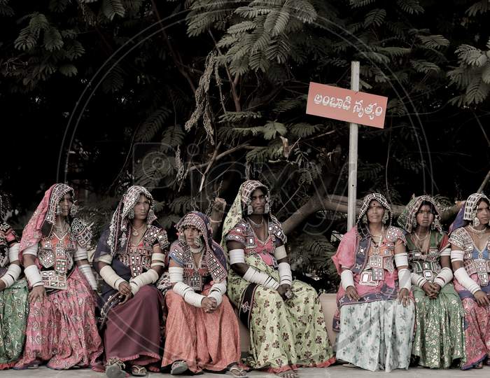 lambadi performers