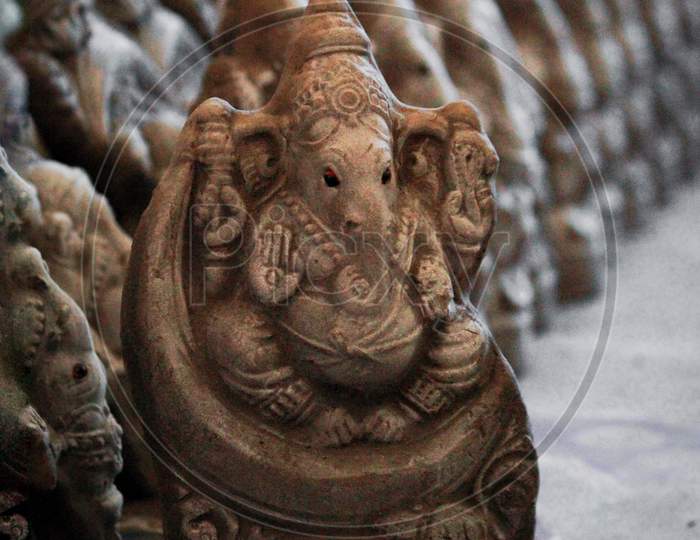 Lord Ganesh Clay Idols Selling In Vendor Stalls During Ganesh Chathurdhi Festival