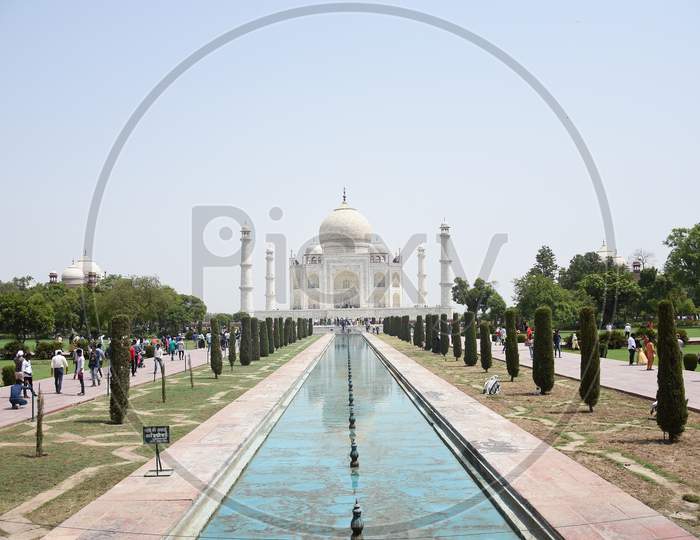 A View Of Taj Mahal in Agra, Delhi, India