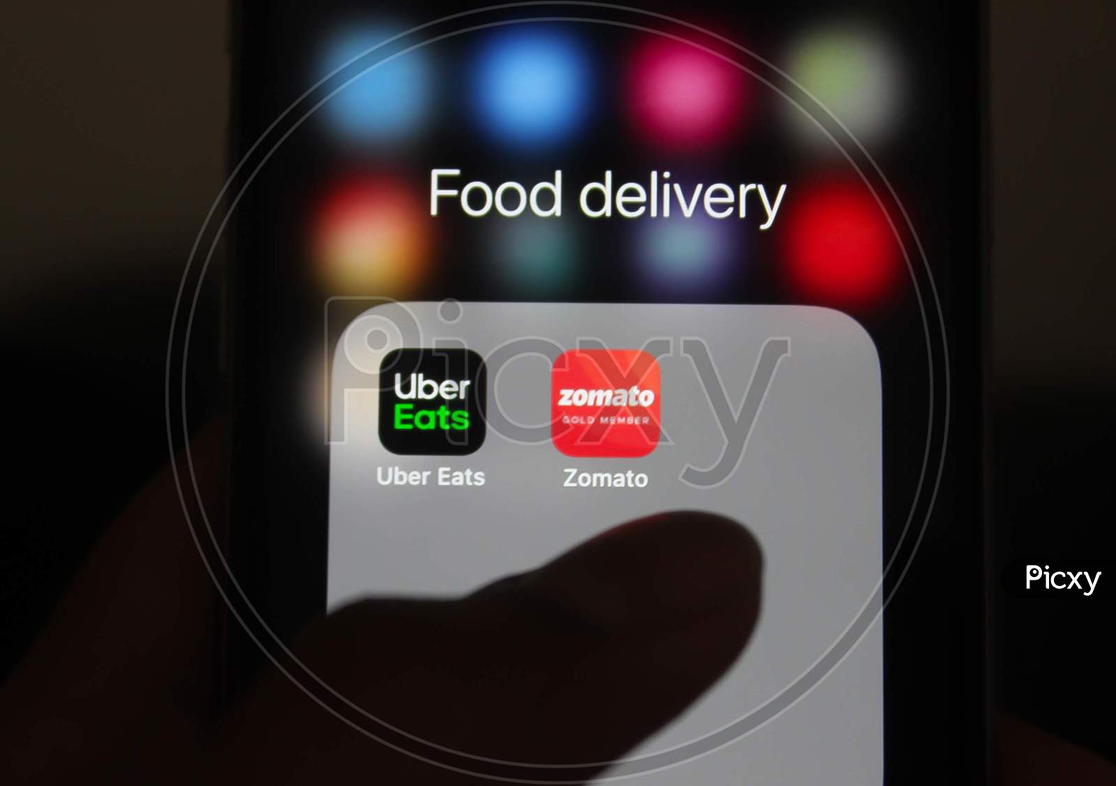 Uber eats & Zomato food delivery applications