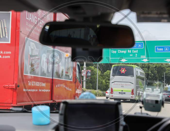 traffic in singapore
