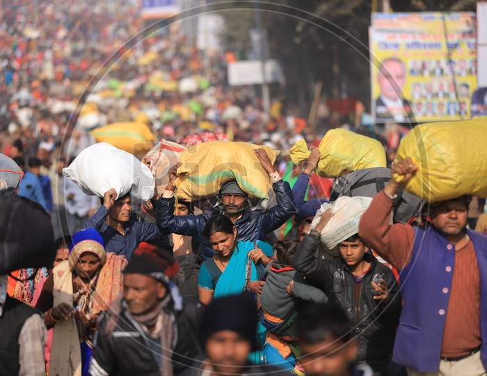 Hindu Devotees Crowd In Prayagraj During Magh Mela