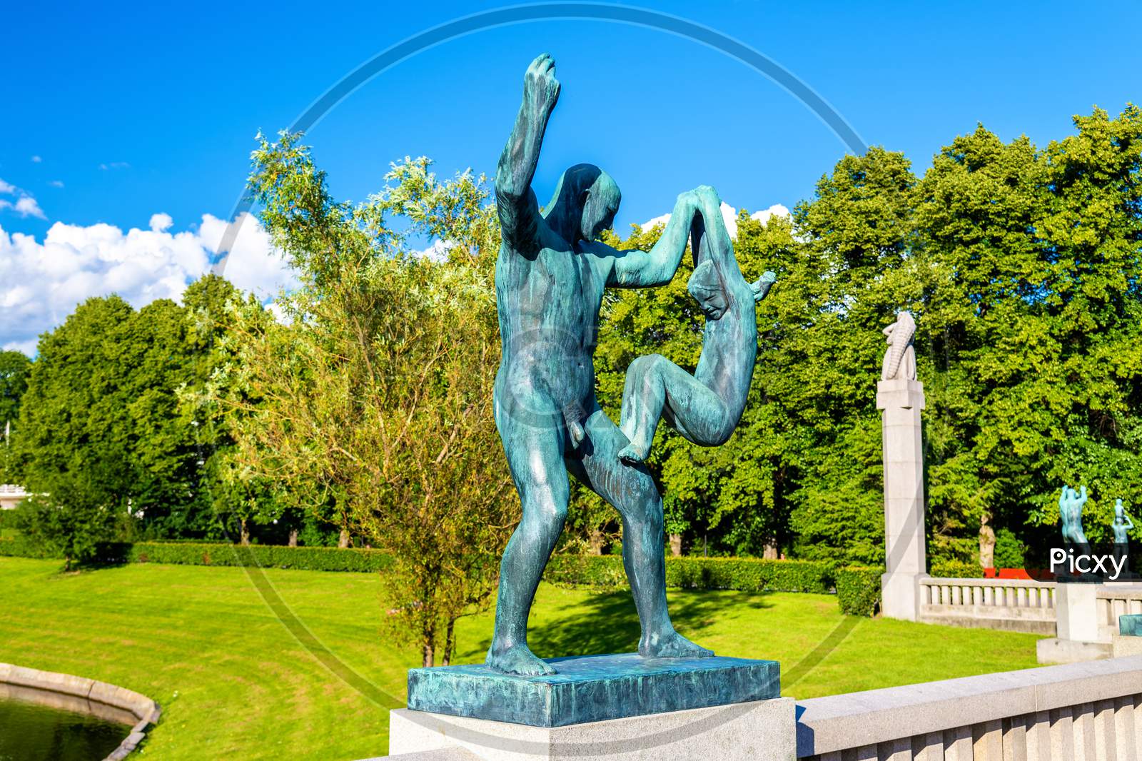 Vigeland Sculpture Installations In Frogner Park - Oslo