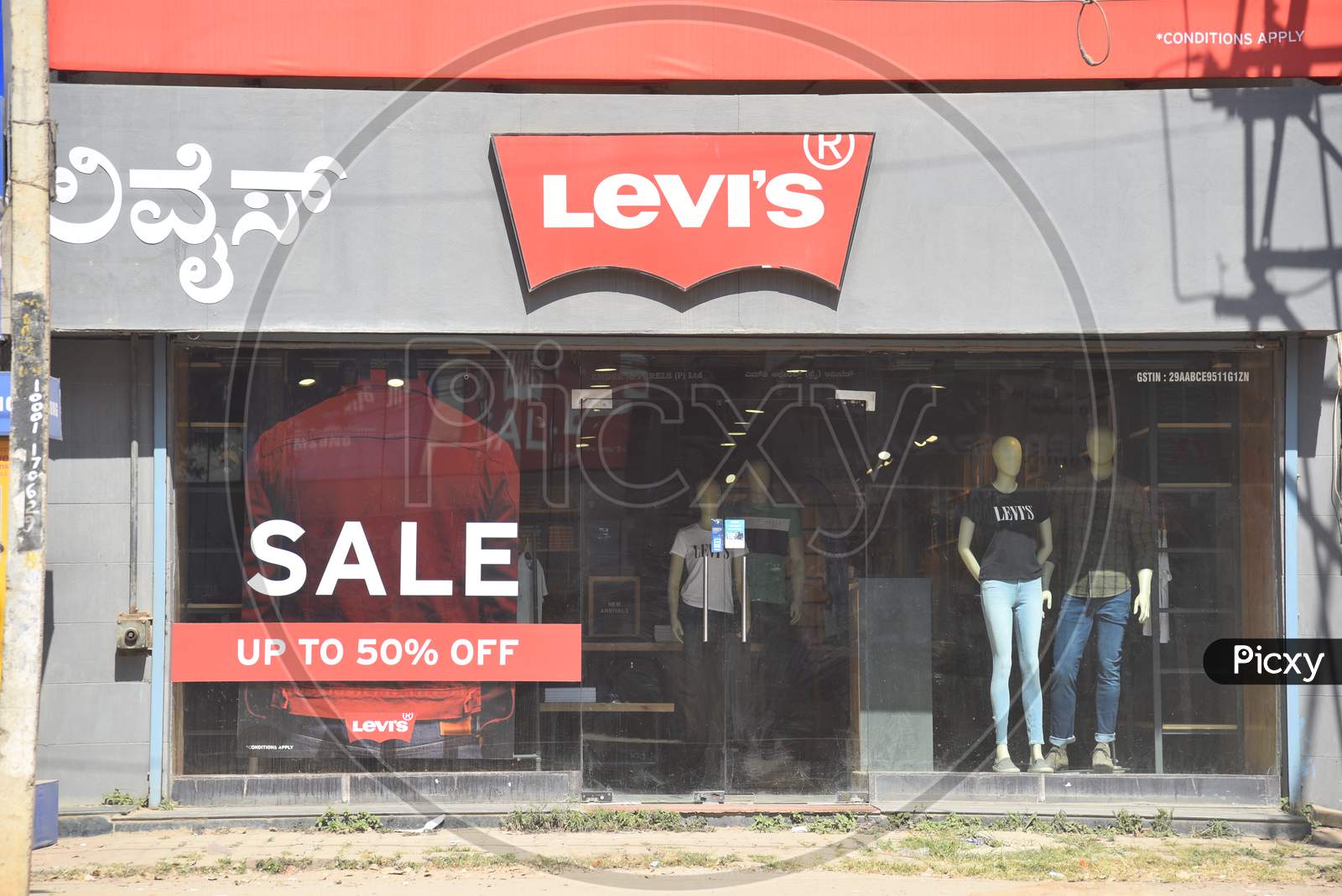 Levis Fashion Cloth Store, Koramangala