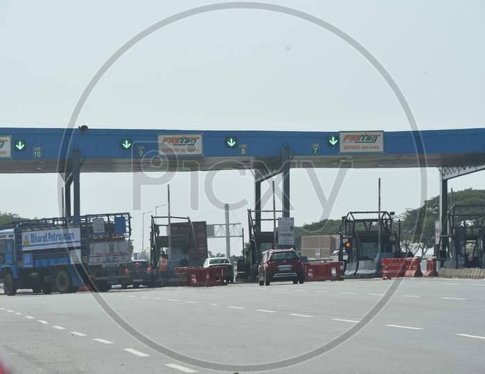 FastTag lanes at a Toll Plaza