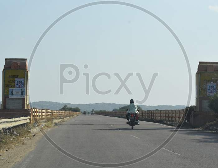 Bridge on Penna River on NH 44, Hyderabad - Bangalore Highway