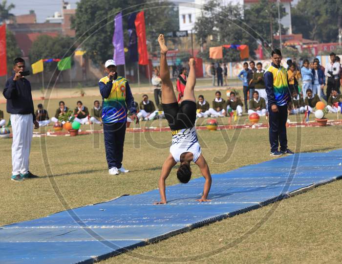 Young Sports Man  Performing  Gymnastics At Republic Day Parade