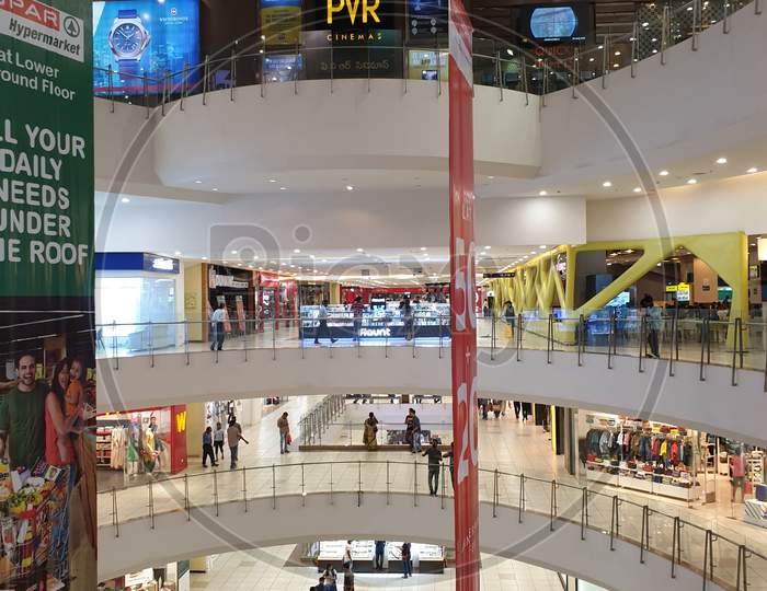 Forum mall