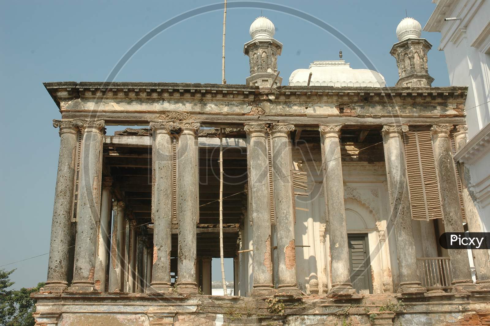 Old Ruins Of An Mosque In Murshidabad