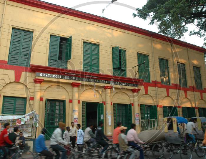 Government college of Engineering & Textile Technology in Murshidabad