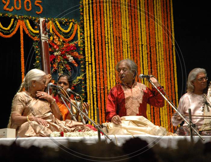 Pandit Birju  Maharaj Performing At a Traditional Music Concert