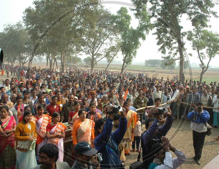 Tribal People  Listening To Pranab Mukherjee Speech At an Meeting
