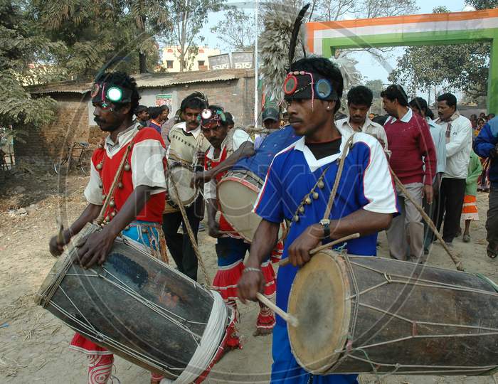 Folk Drum Artists With Drums