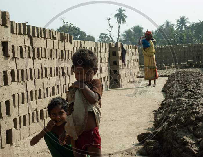 Children Of Families Working In Clay Brick Klins In Rural Villages Near Murshidabad, West Bengal