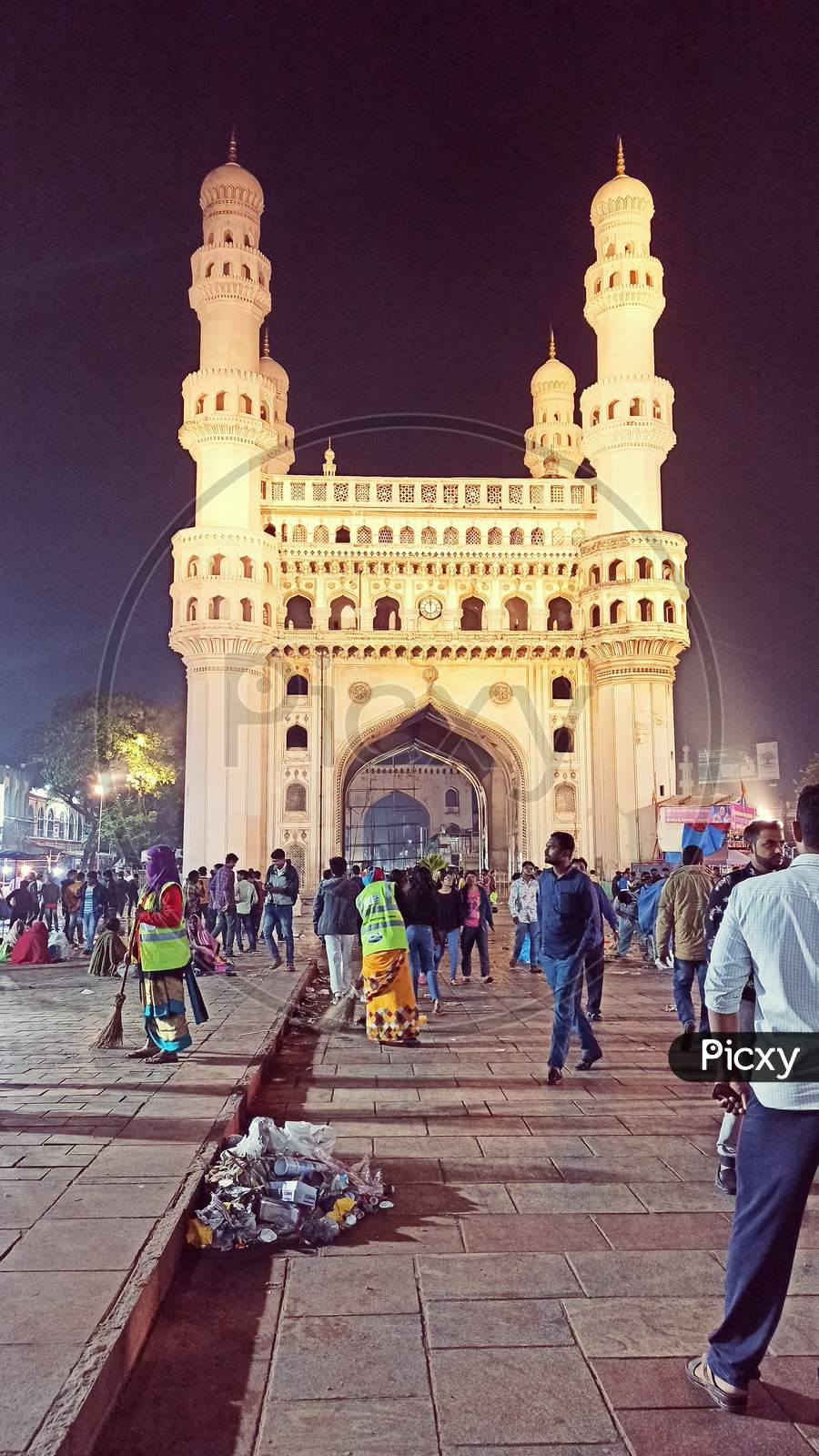 Ghmc Workers at Charminar