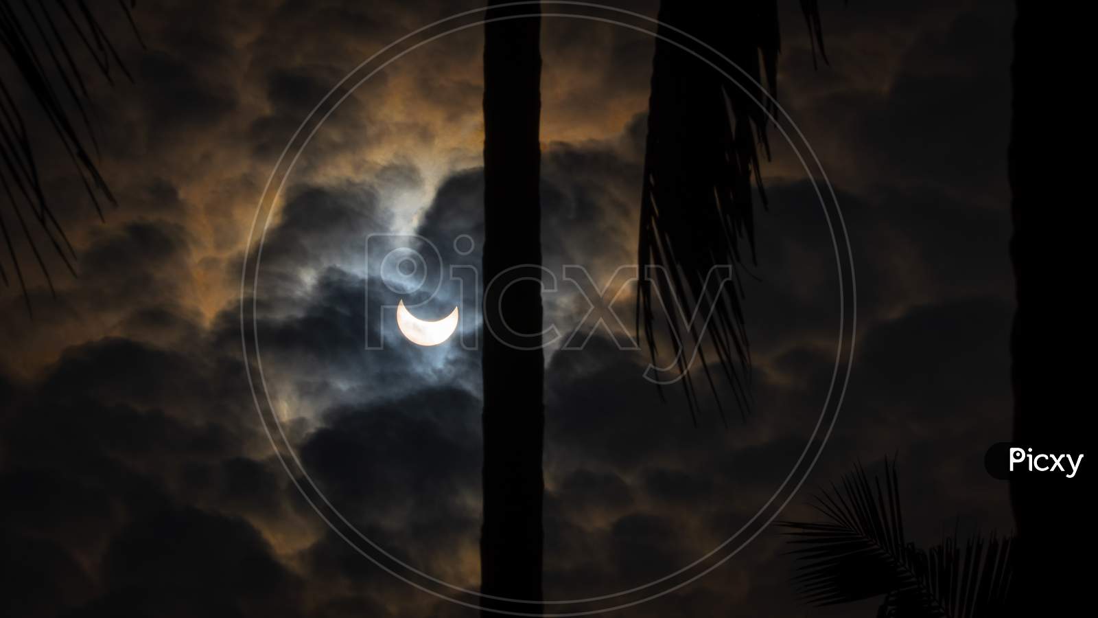 Solar Eclipse Sun With Dark Sky Background