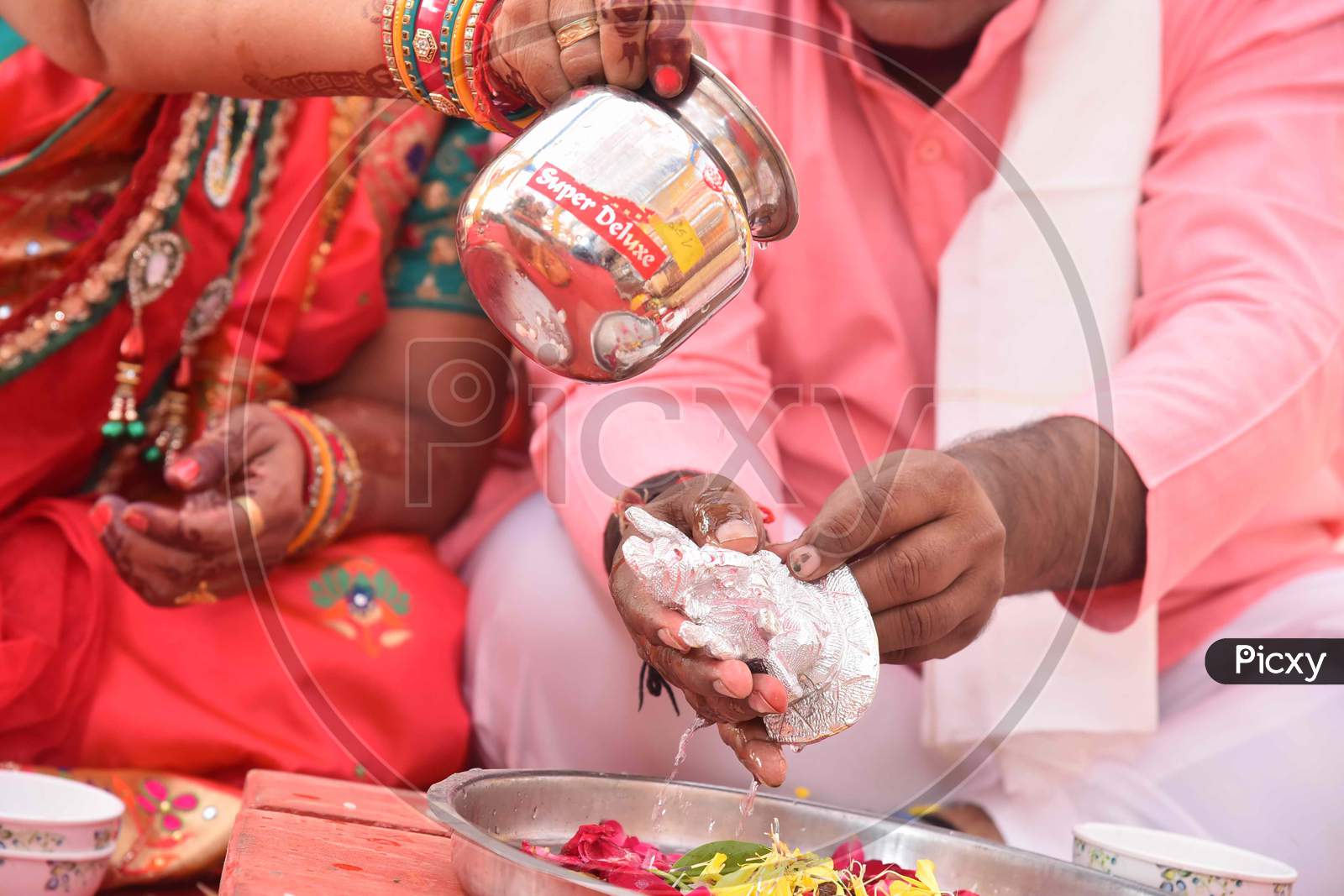 Indian Gujarati Wedding Rasam - Ganesh Puja
