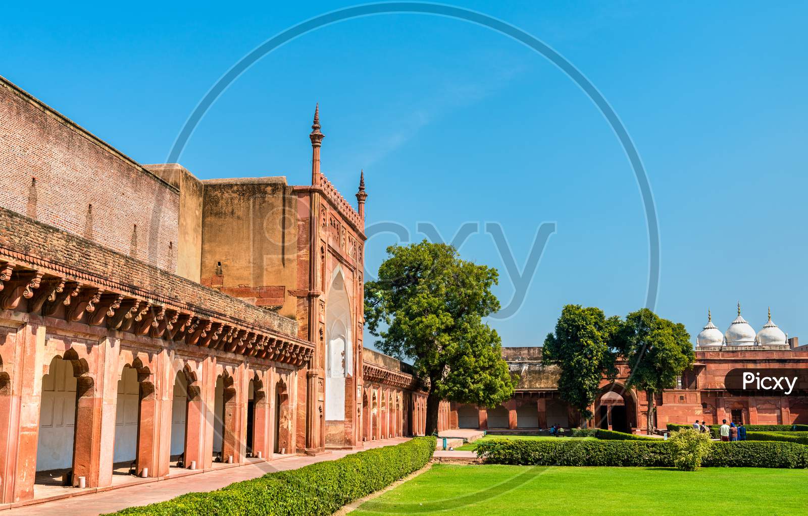 Defensive Walls Of Agra Fort. Unesco Heritage Site In India