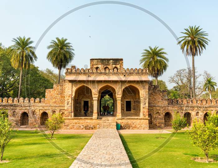 Entrance Of Isa Khan Tomb In Delhi, India