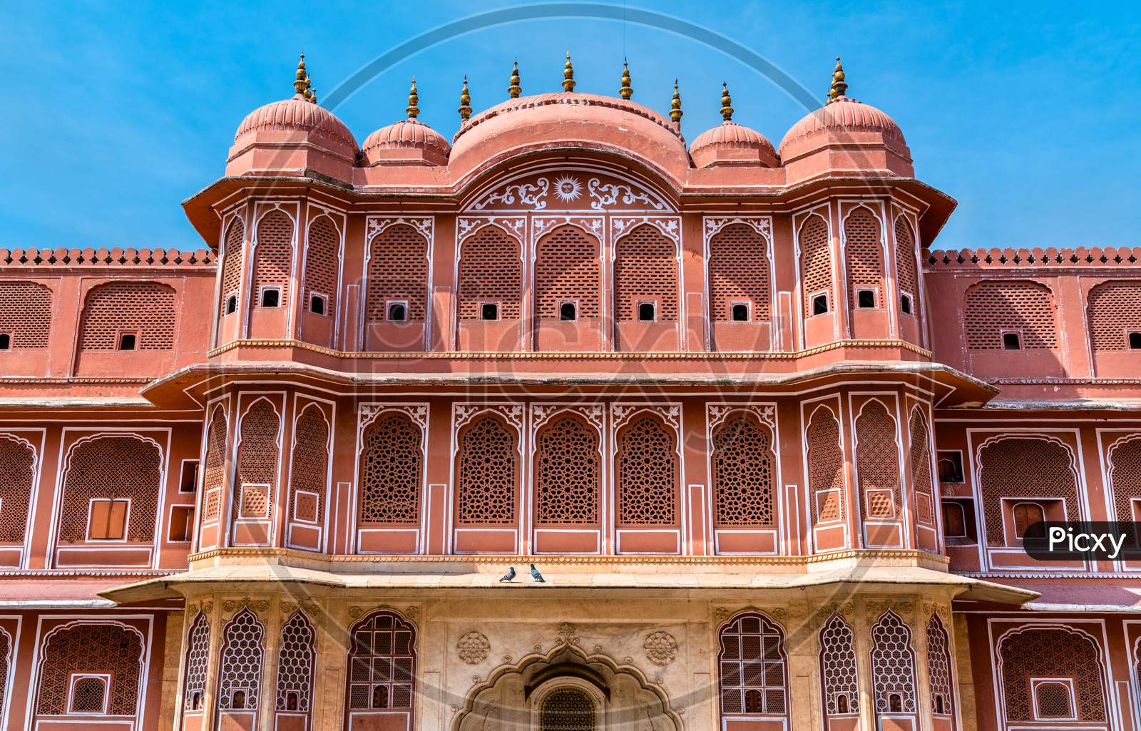Image of Walls Of City Palace In Jaipur - Rajasthan, India-KR318771-Picxy