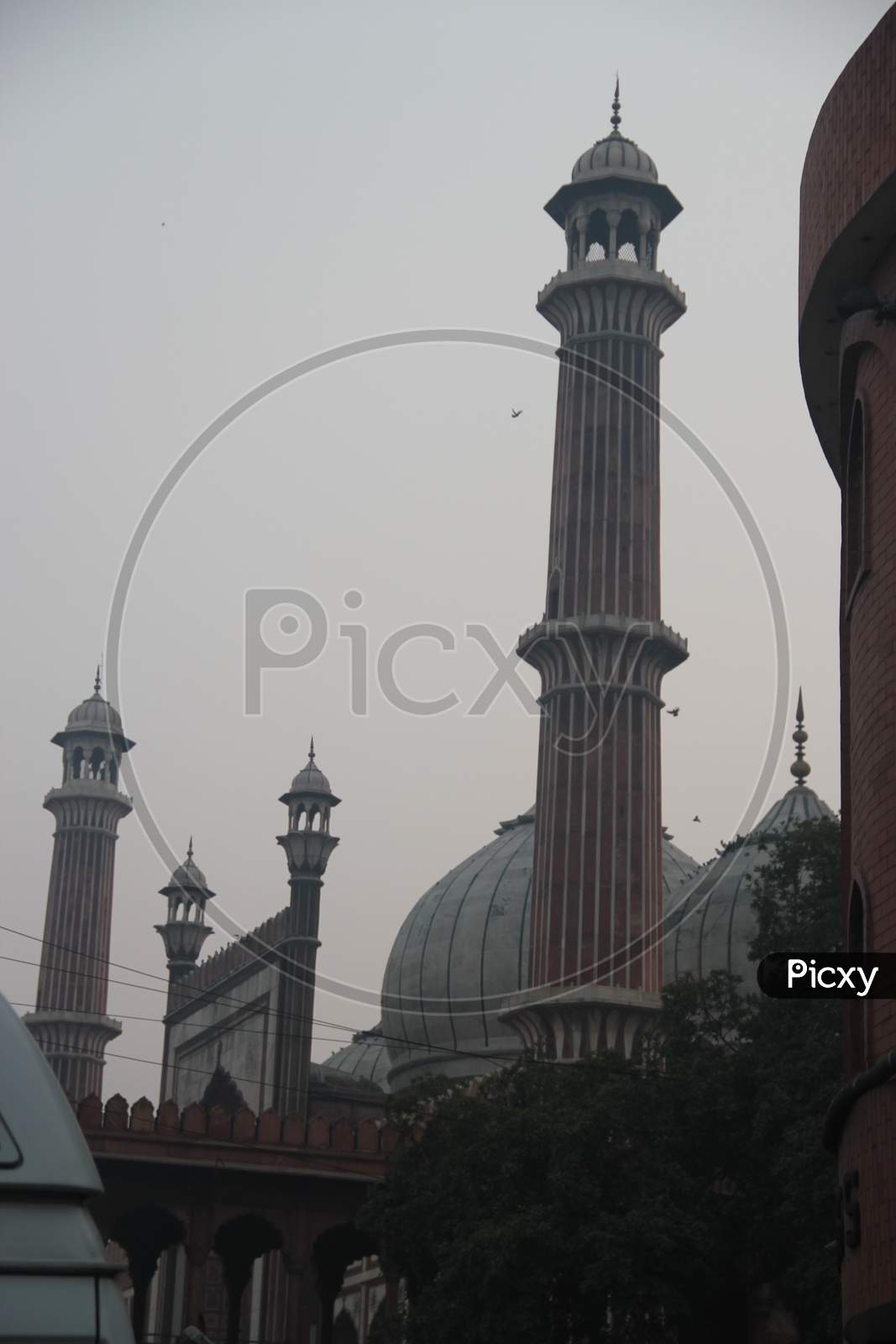 Architectural View Of Jama Masjid In Delhi  With Minar