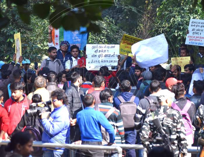 Students All Over India In Support For JNU Students in Protest