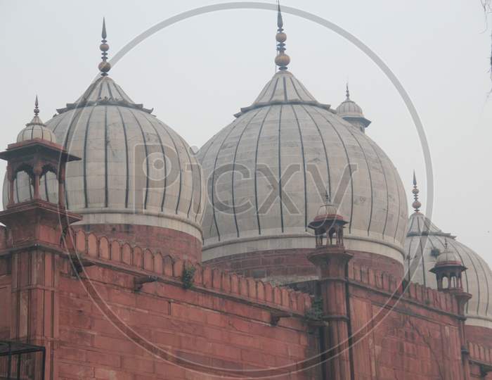 Architectural View Of Jama Masjid In Delhi With Dome Like Structure