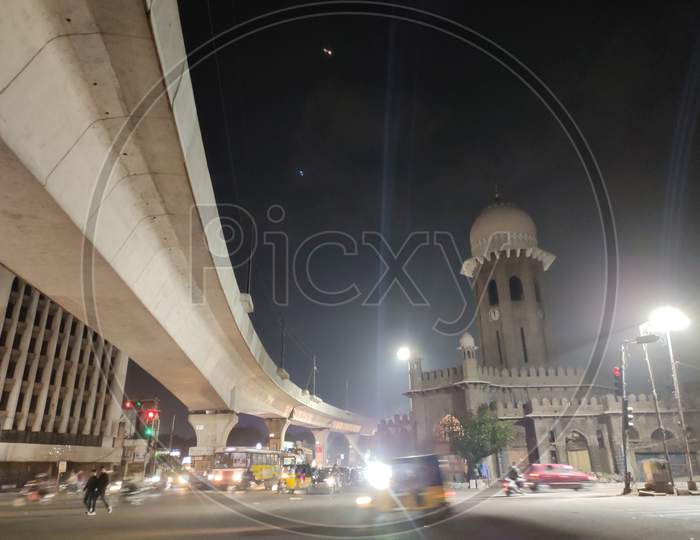 Traffic Signal At Abids Mojamzahi Market in Hyderabad