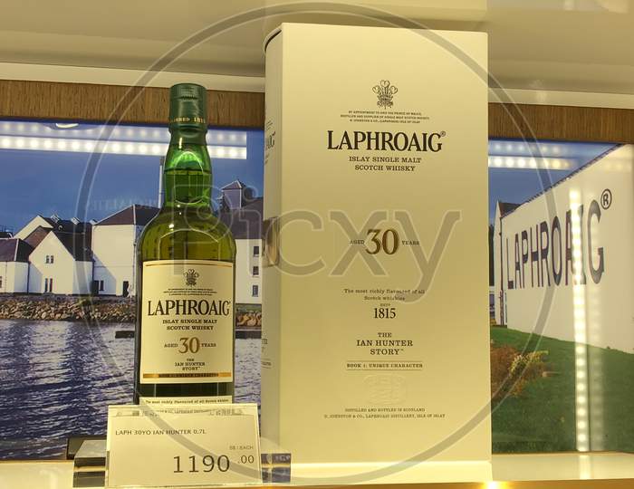 Laphroaig 30 years at Singapore Duty Free Store.