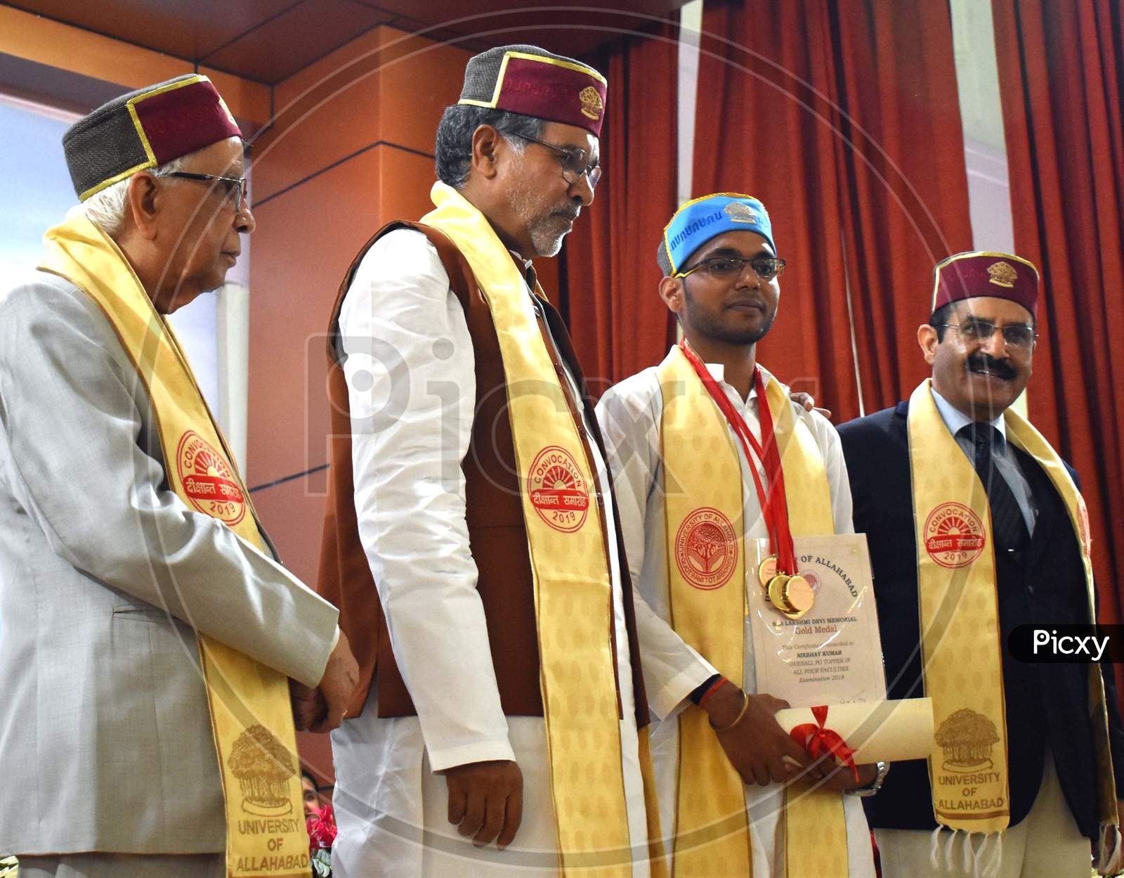 Noble Prize Awardee Kailsh Sathyardhi During a College Convocation