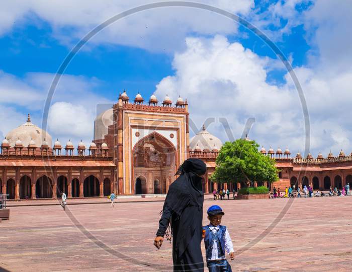 Muslims Mother With Her Child  In Jama Mosque in Fathepur Sikri