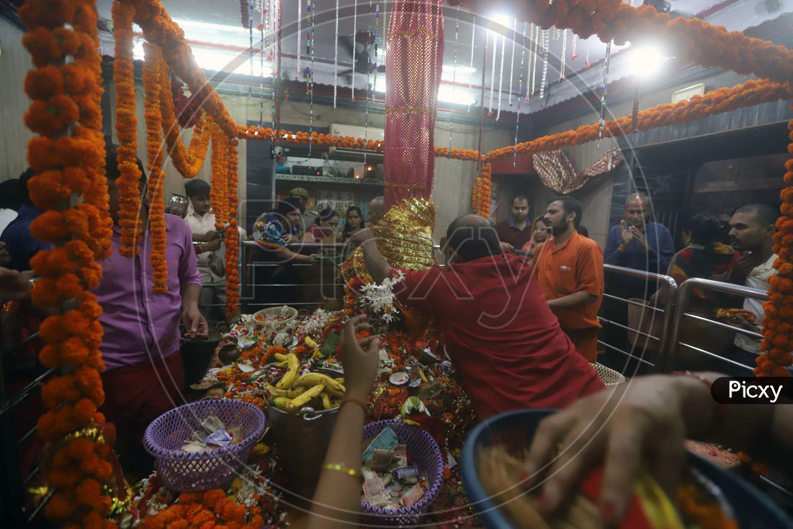 Hindu Devotee Prays During The Nine Days Navratri Festival At Alopi Devi Temple In Prayagraj,
