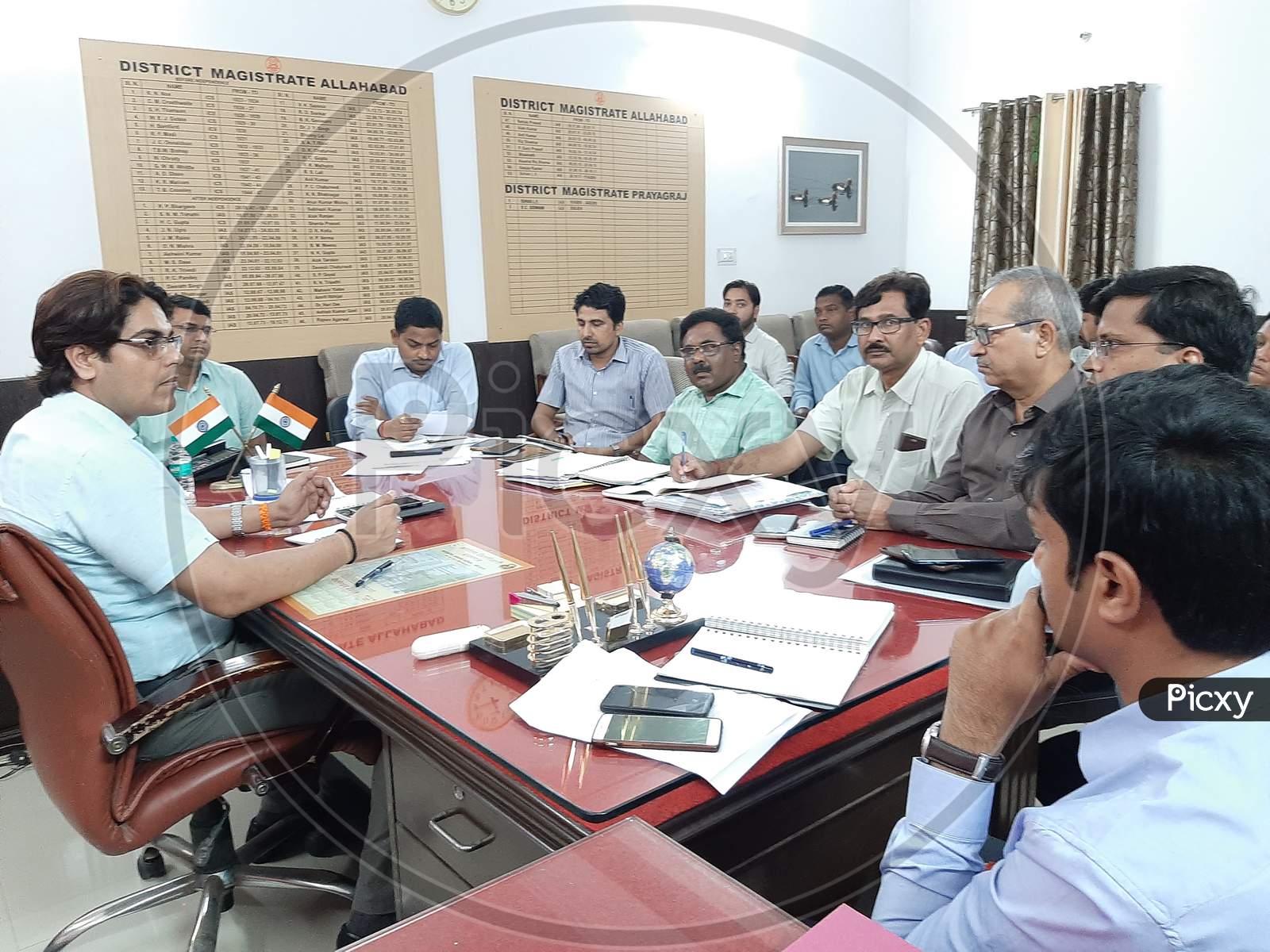 image-of-allahabad-district-magistrate-during-a-meeting-cr172055-picxy