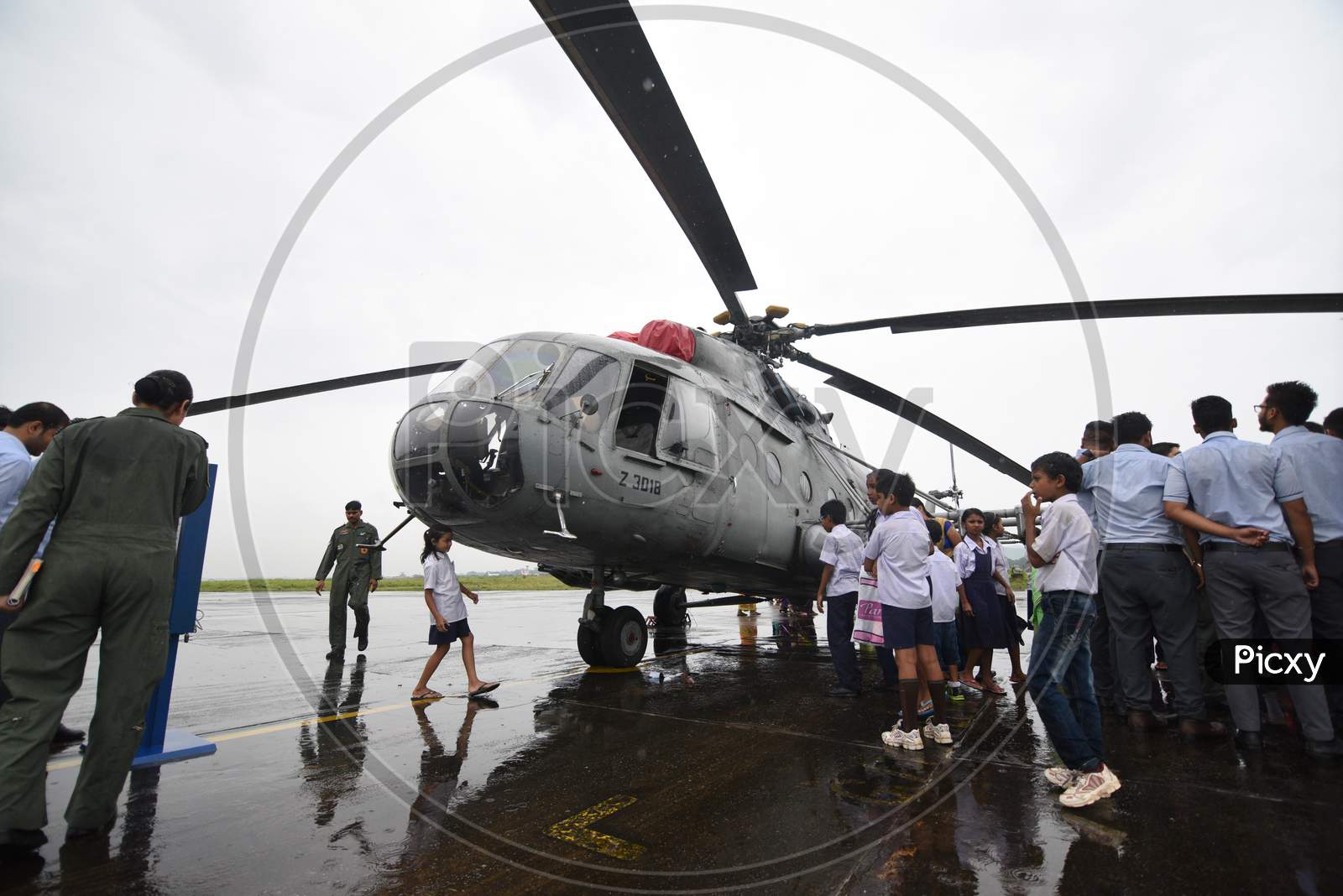 School Children At   Indian Air Force Helicopters During Expo In Guwahati, Assam