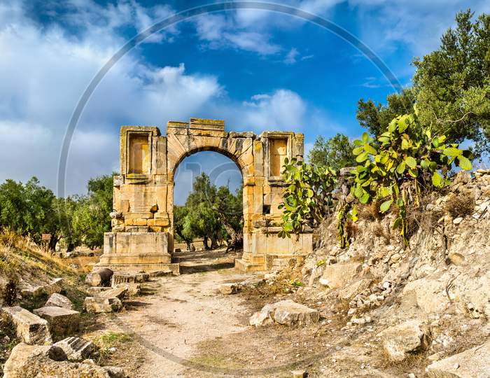 Arc Of Emperor Severus Alexander At Dougga. Unesco Heritage Site In Tunisia