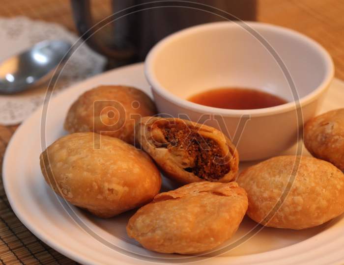 Indian khasta kachori, famous tea snack