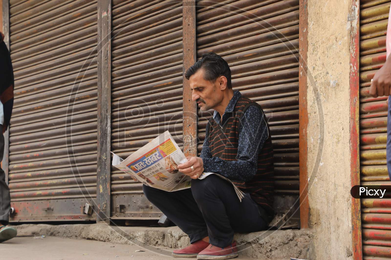 Newspaper reading