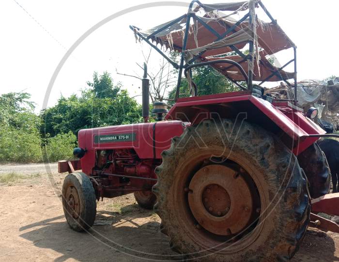 Vehicles of tractor